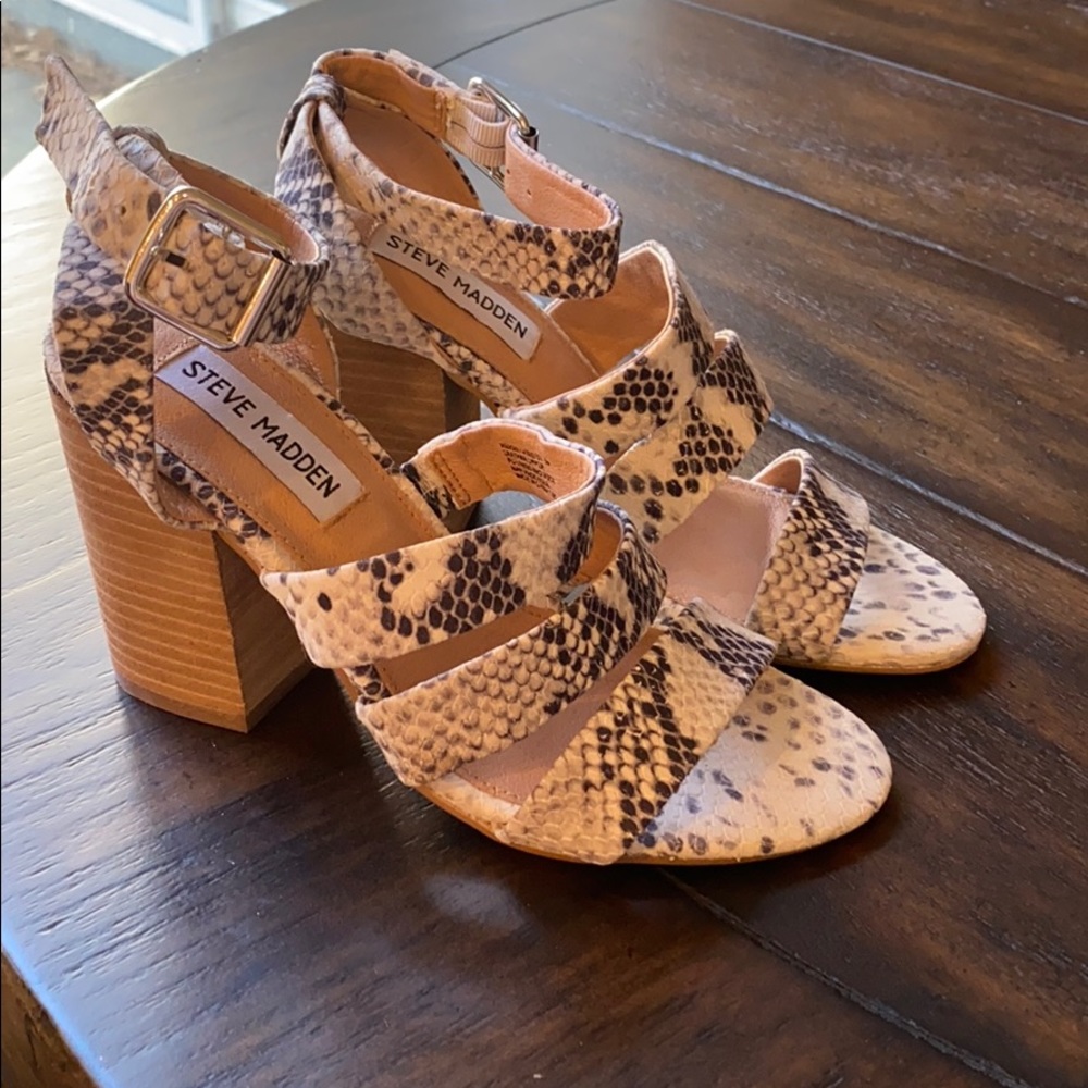 BRAND NEW steve madden snakeskin heel sandals
